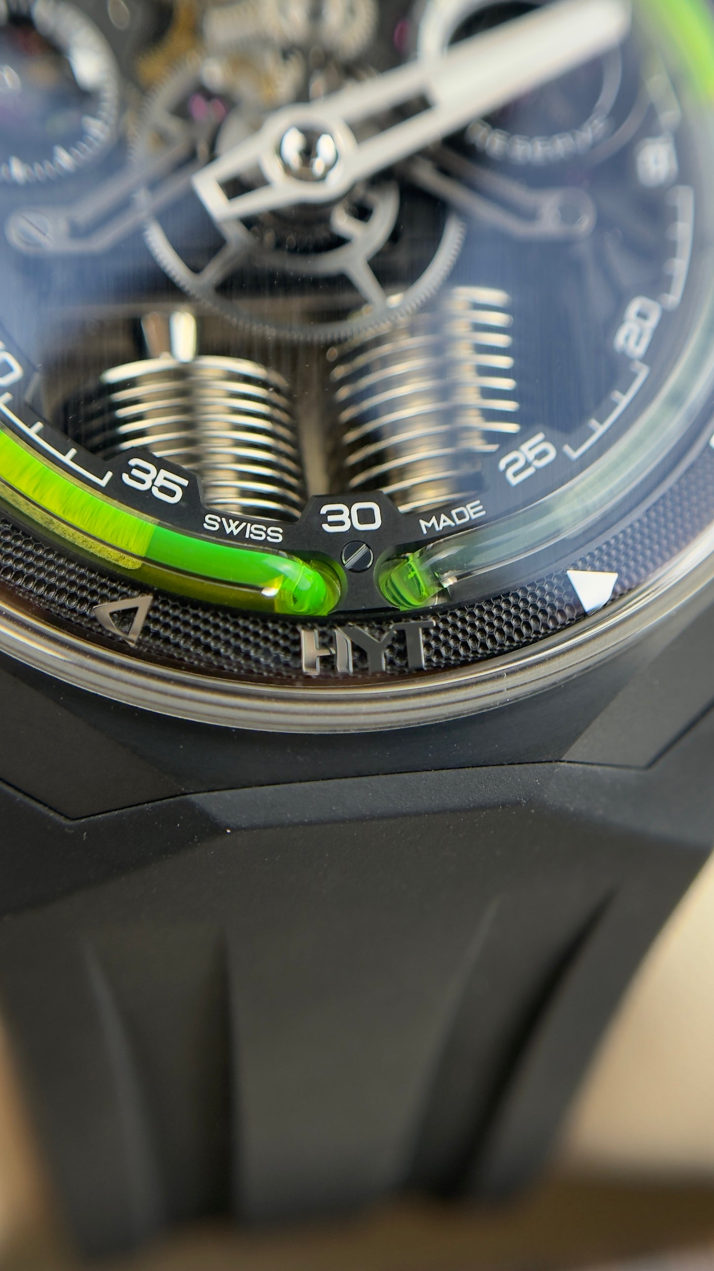 HYT S1 Titanium DLC Green - 45MM - Ref; H03419-A