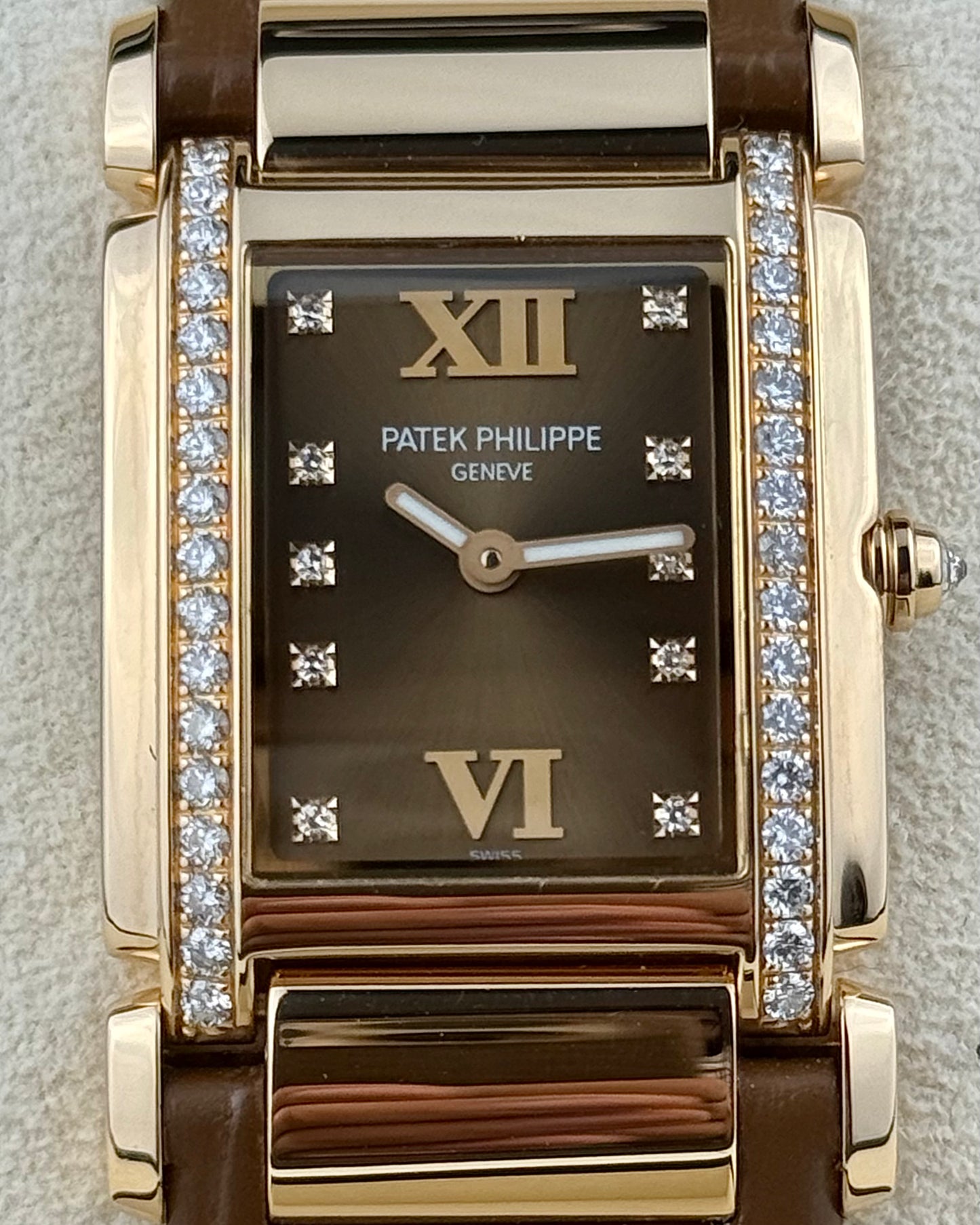 Patek Philippe Twenty~4 - 25mm - Ref; 4920R-001