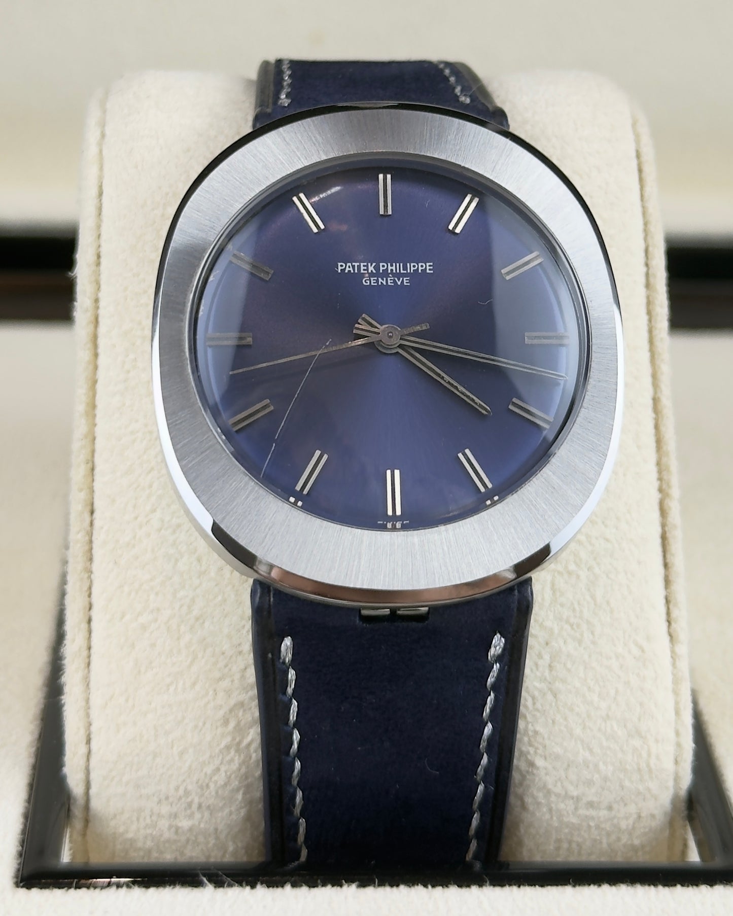 Patek Philippe Vintage “Jumbo UFO”  - 35mm - Ref. 3580