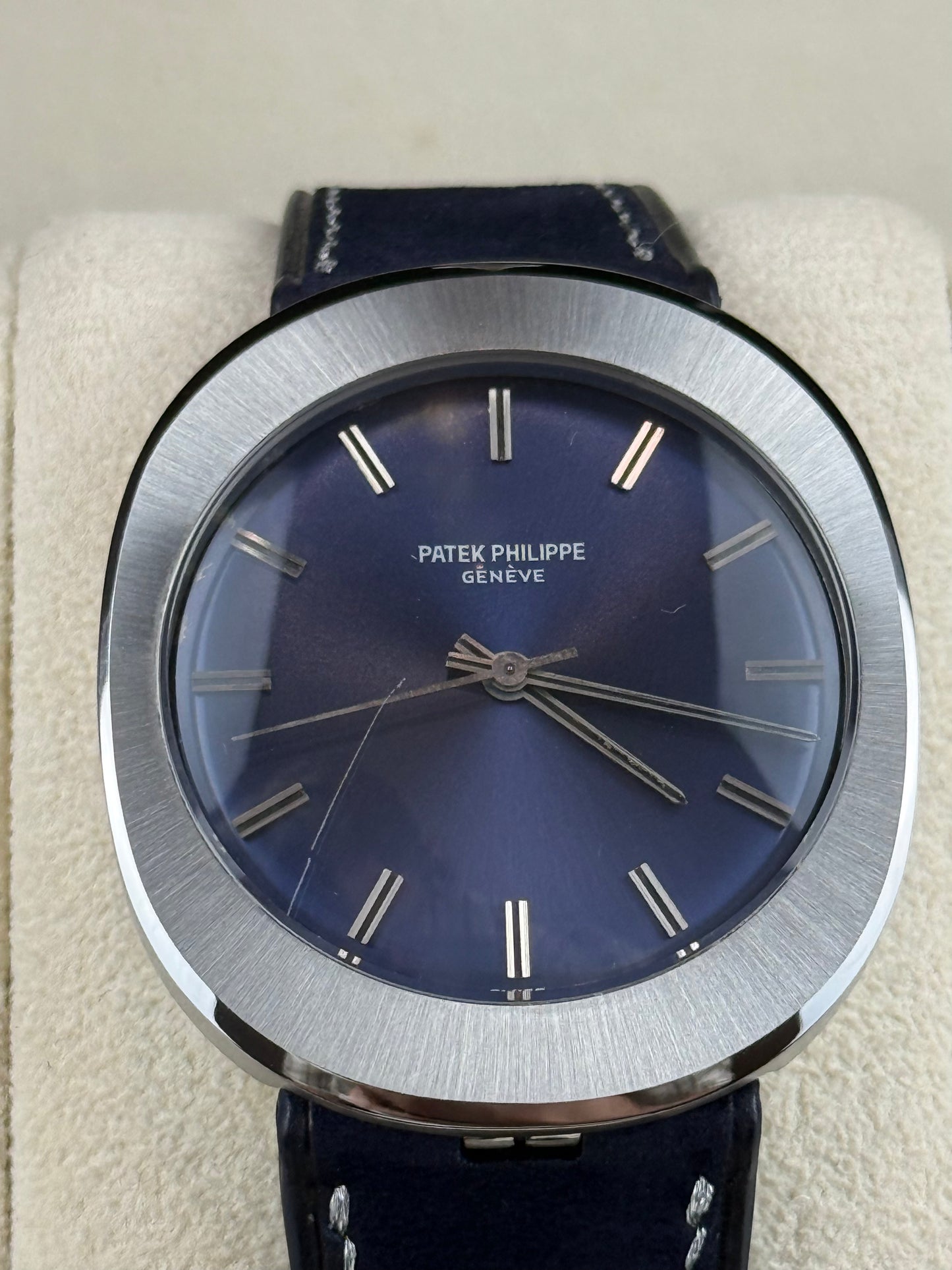 Patek Philippe Vintage “Jumbo UFO”  - 35mm - Ref. 3580