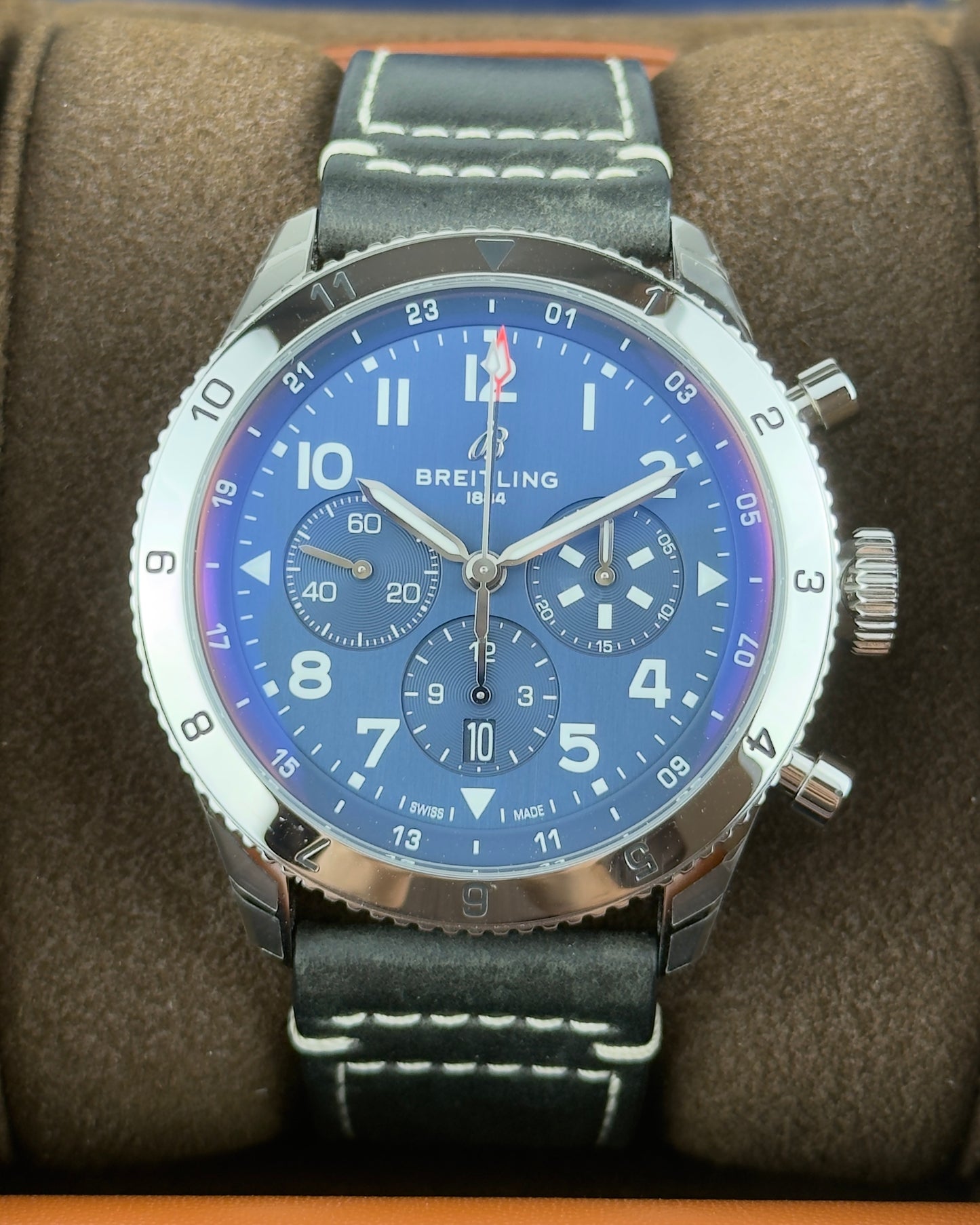 Breitling Super AVI - 46MM - Ref : AB04451A1C1X1