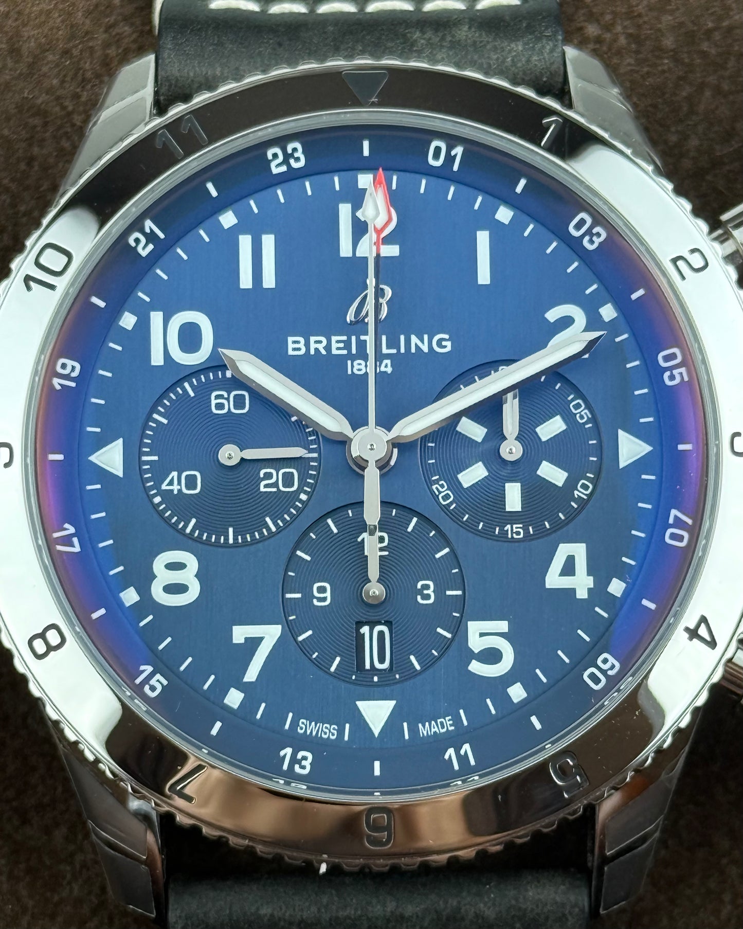 Breitling Super AVI - 46MM - Ref : AB04451A1C1X1