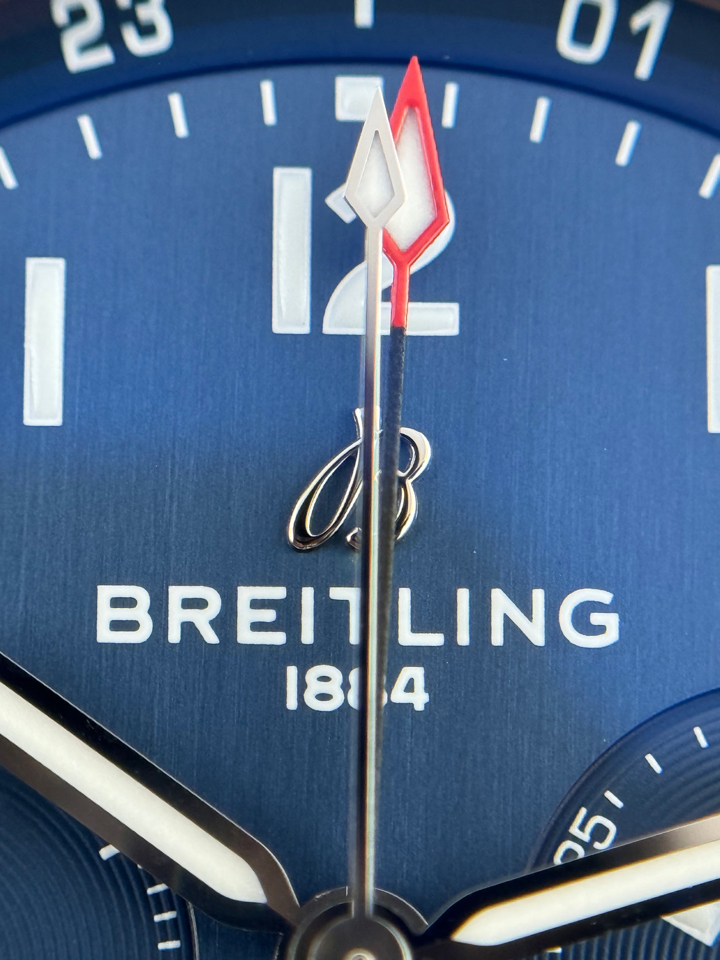 Breitling Super AVI - 46MM - Ref : AB04451A1C1X1
