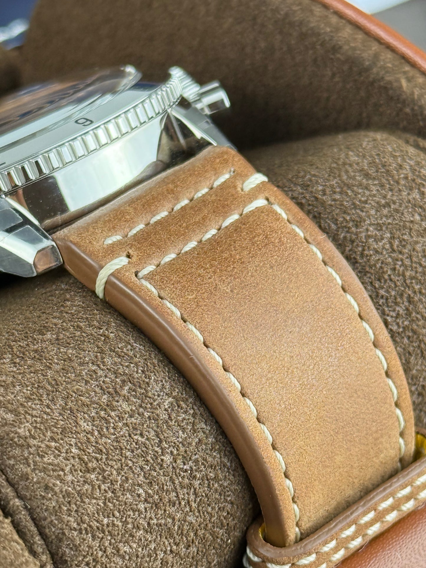 Breitling Super AVI Chronograph GMT - 46MM - Ref : AB04453A1B1X1