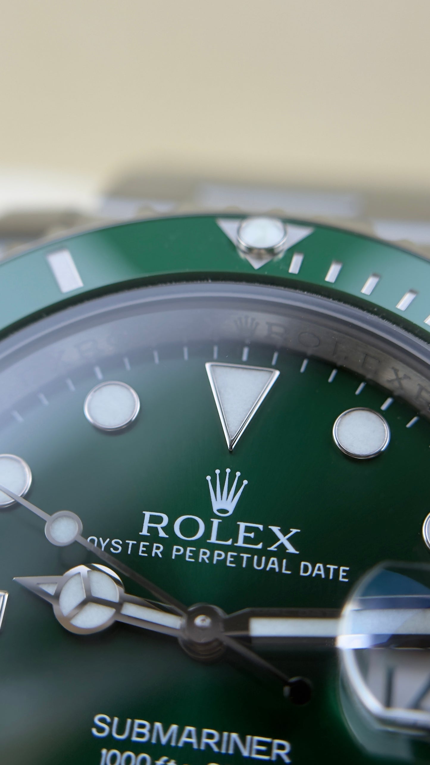 ROLEX SUBMARINER DATE HULK – 40MM – REF: 116610LV
