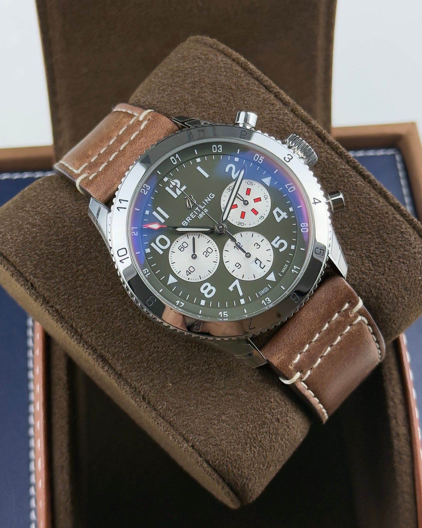 Breitling Super AVI Chronograph GMT - 46MM - Ref - AB04452A1L1X1