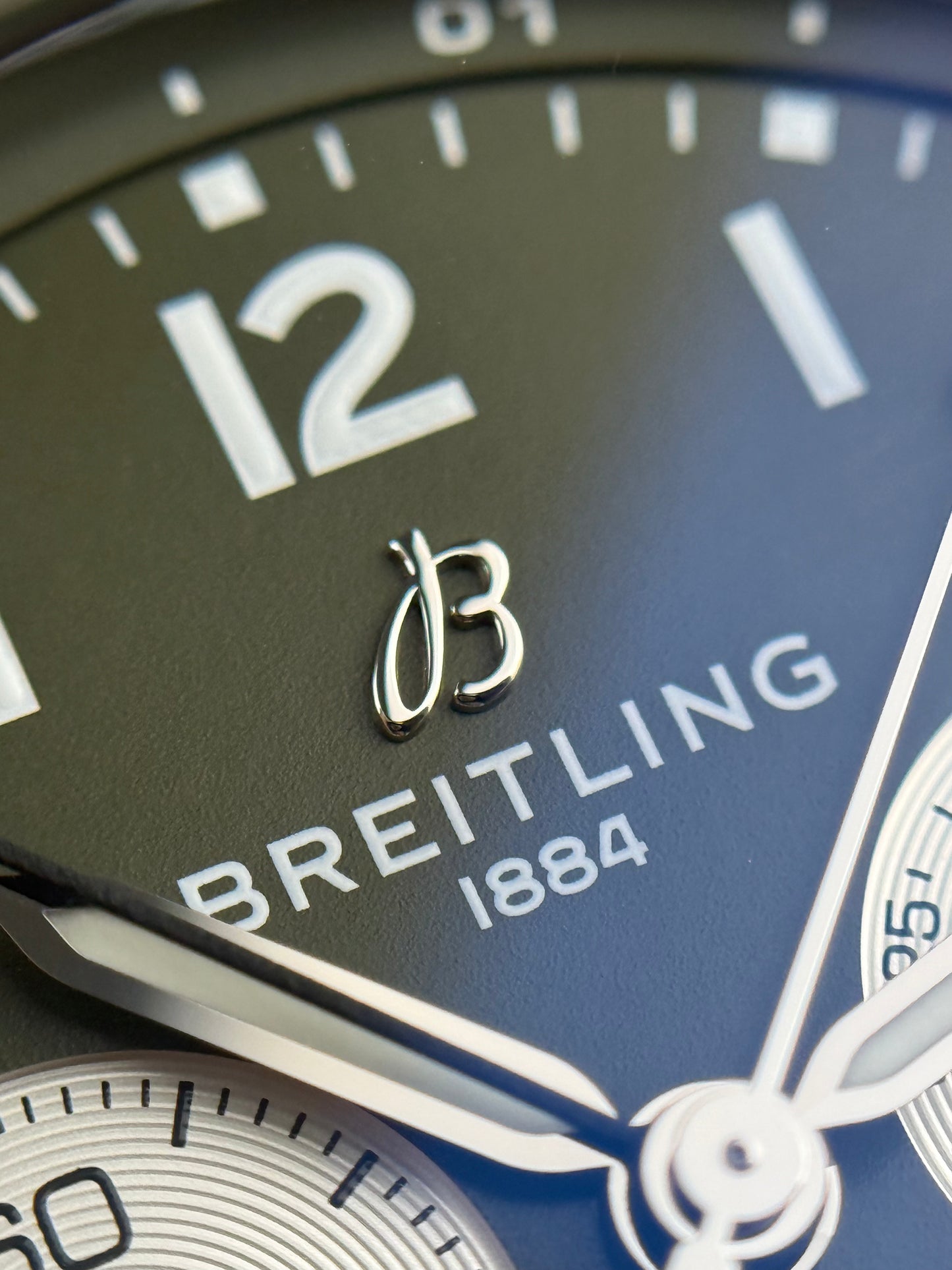 Breitling Super AVI Chronograph GMT - 46MM - Ref - AB04452A1L1X1