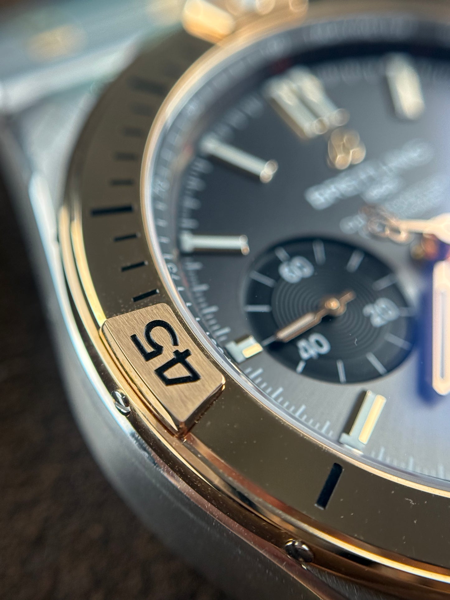 Breitling Chronomat - 42MM - Ref : B01 42