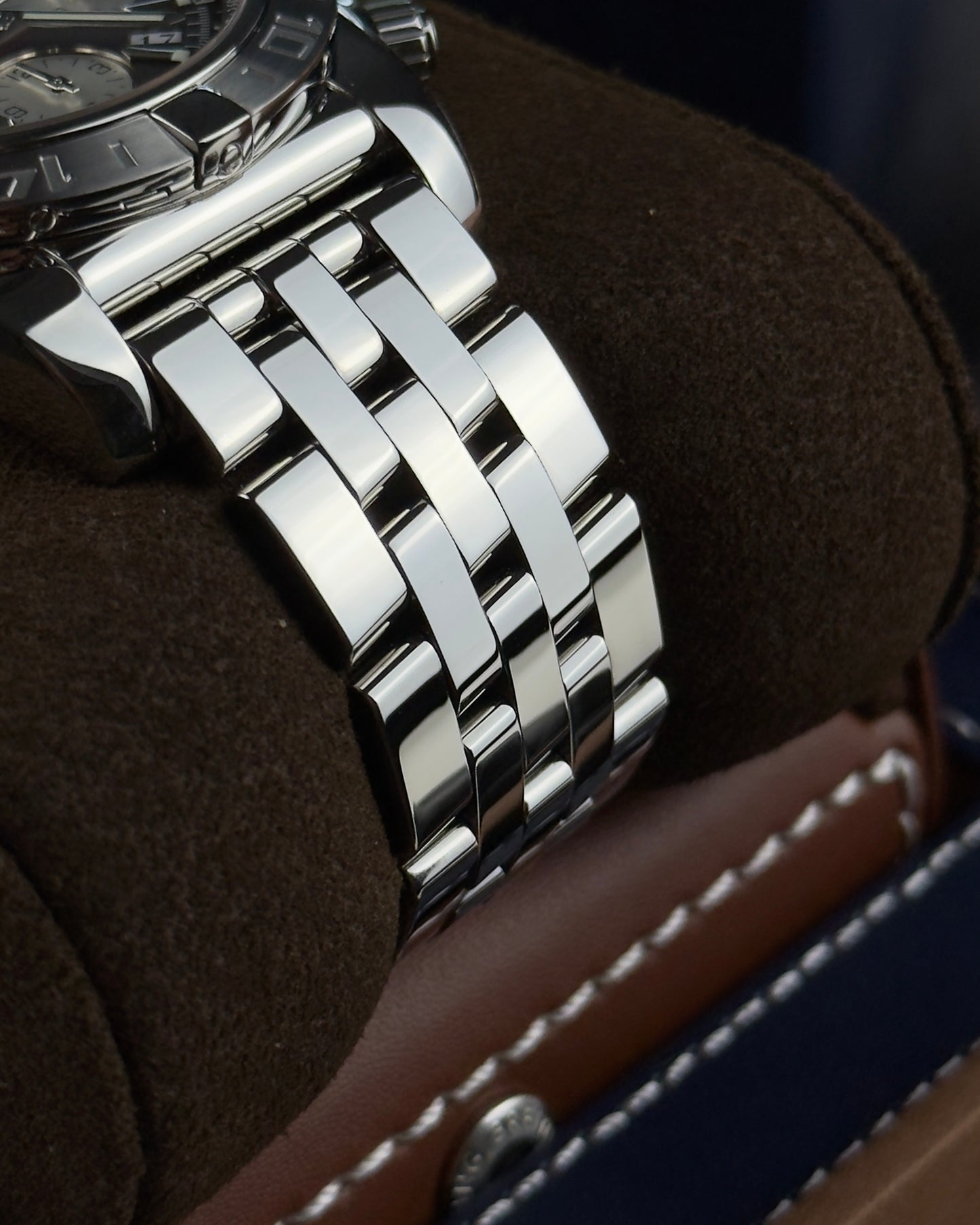 Breitling Chronomat GMT - 44MM - Ref : AB042011