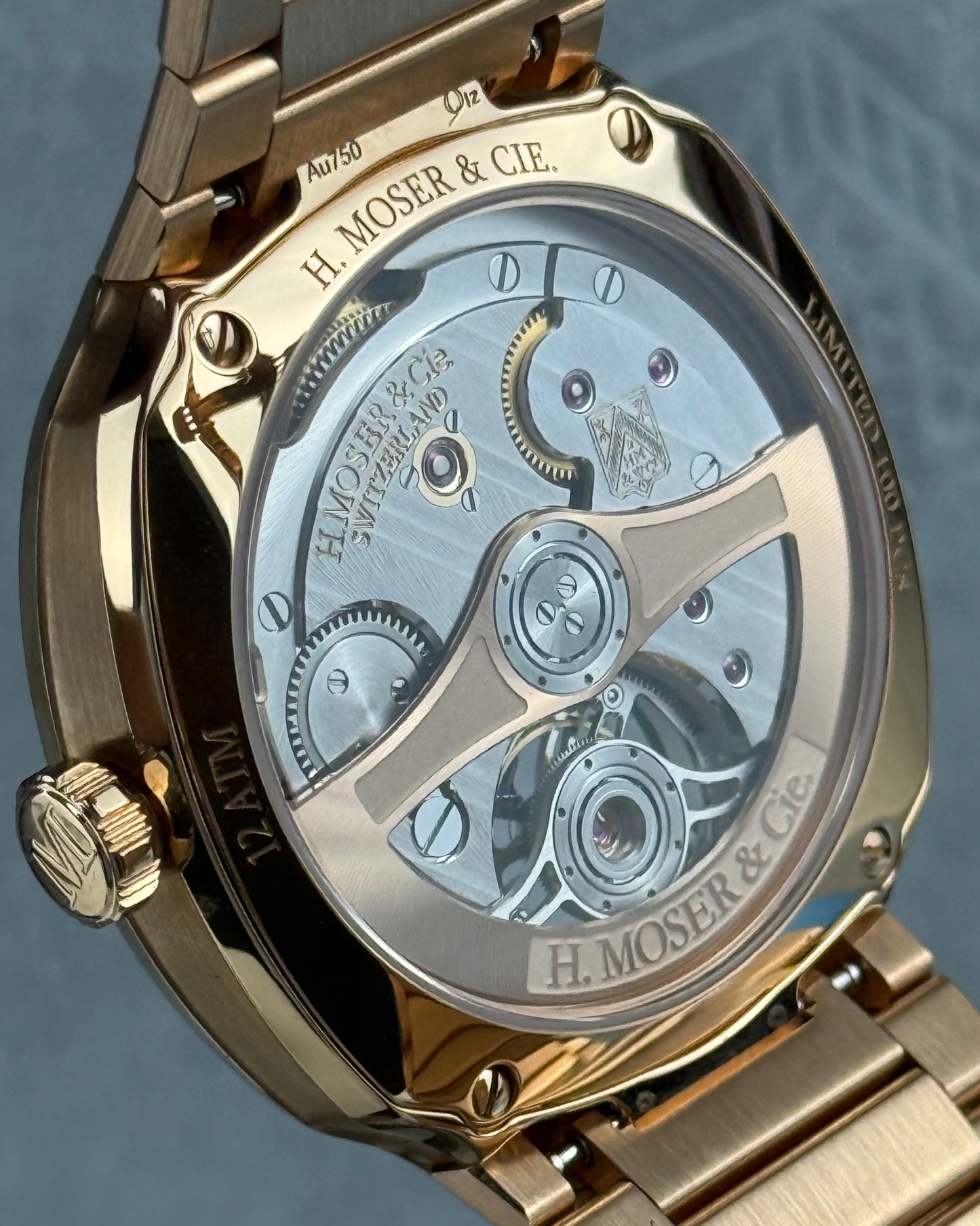 H. Moser & Cie Streamliner Tourbillon Wyoming Jade - 40MM  - Ref: 6804-0406