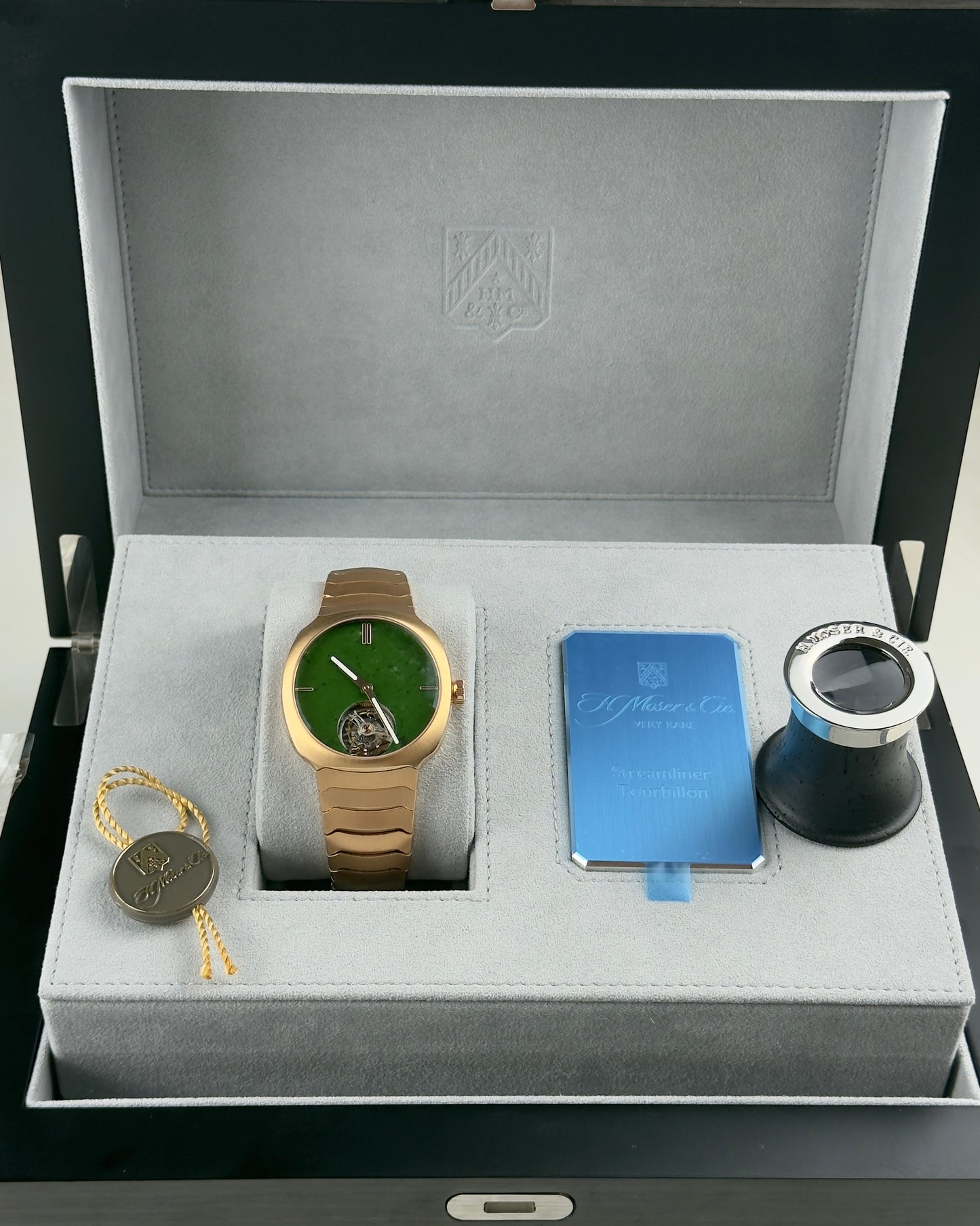 H. Moser & Cie Streamliner Tourbillon Wyoming Jade - 40MM  - Ref: 6804-0406