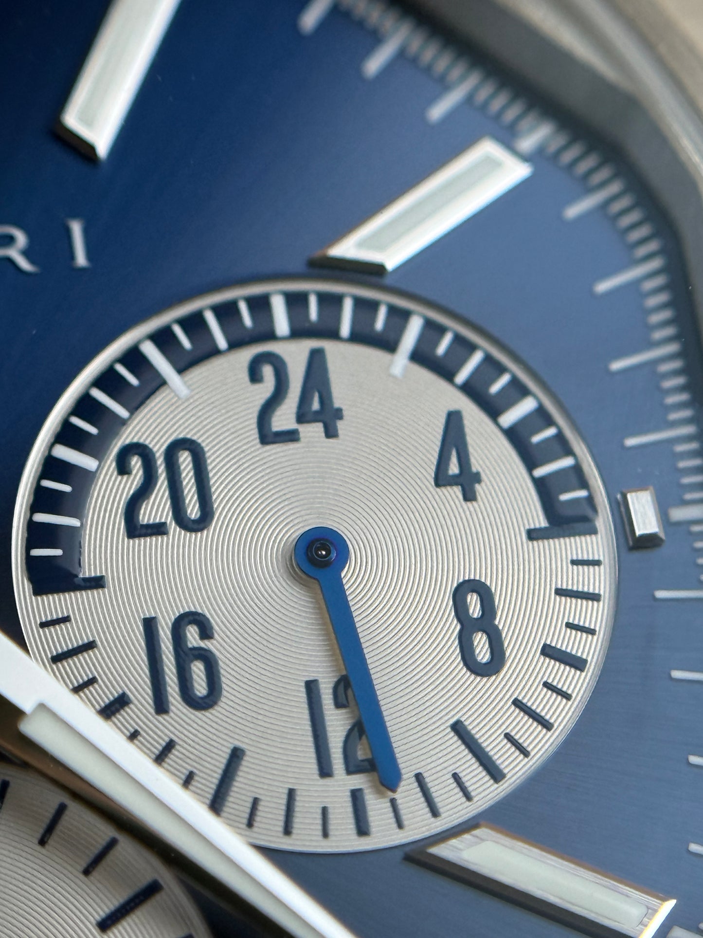 Bvlgari Octo Finissimo Chronograph GMT - 43mm - Ref : 103467