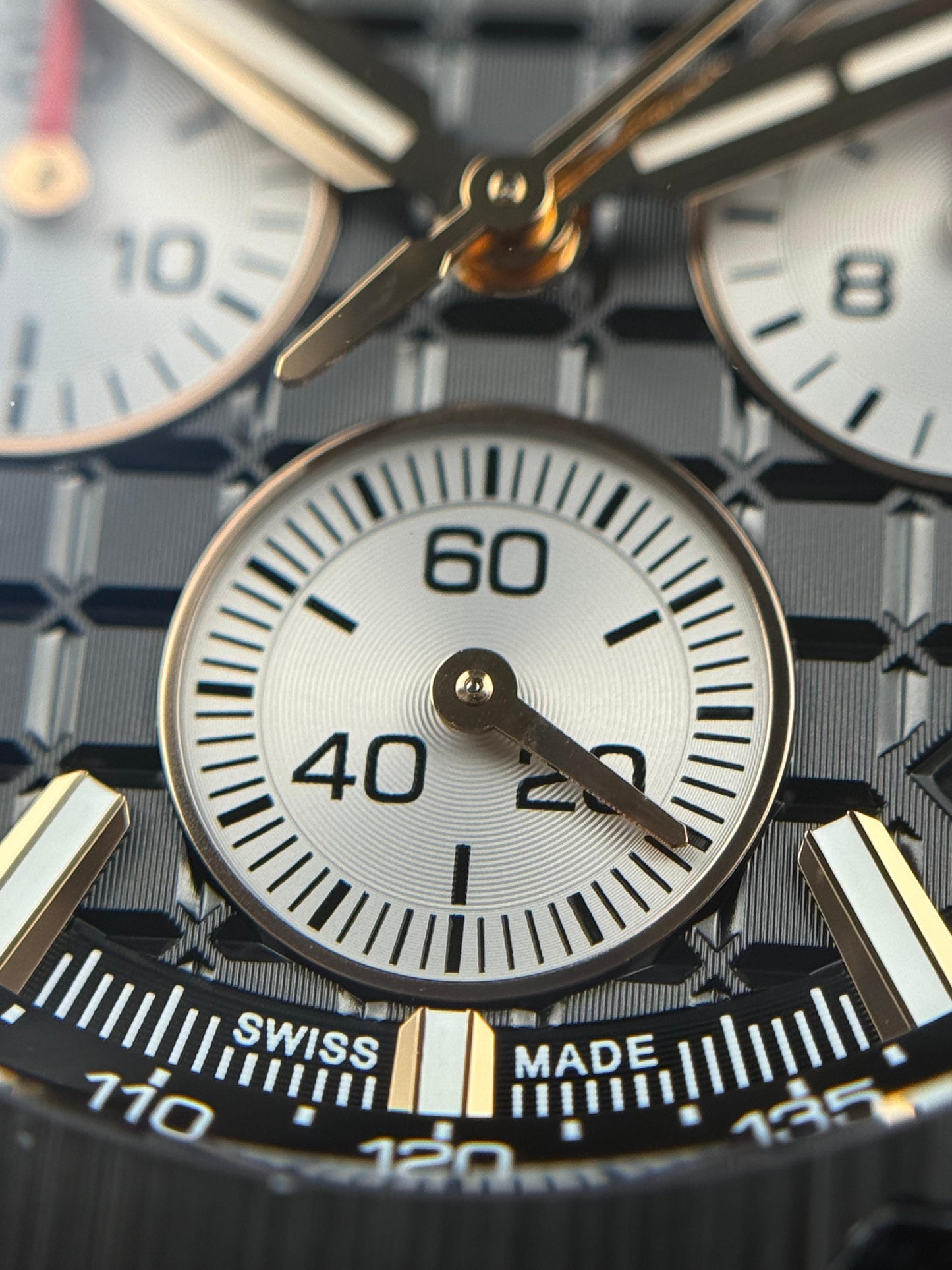 Audemars Piguet Royal Oak Offshore Chronograph - 43MM - REF : 26420RO.OO.A002CA.01