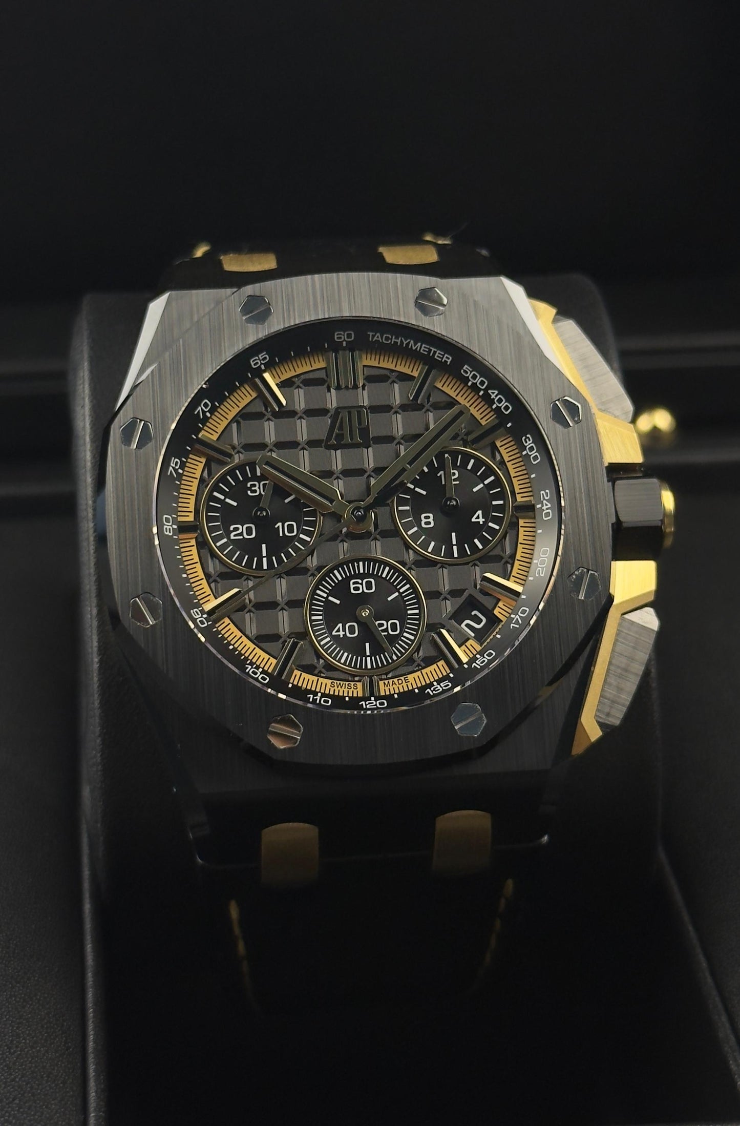 Audemars Piguet Royal Oak Offshore Chronograph - 43MM - REF : 26420CE.OO.A127CR.01
