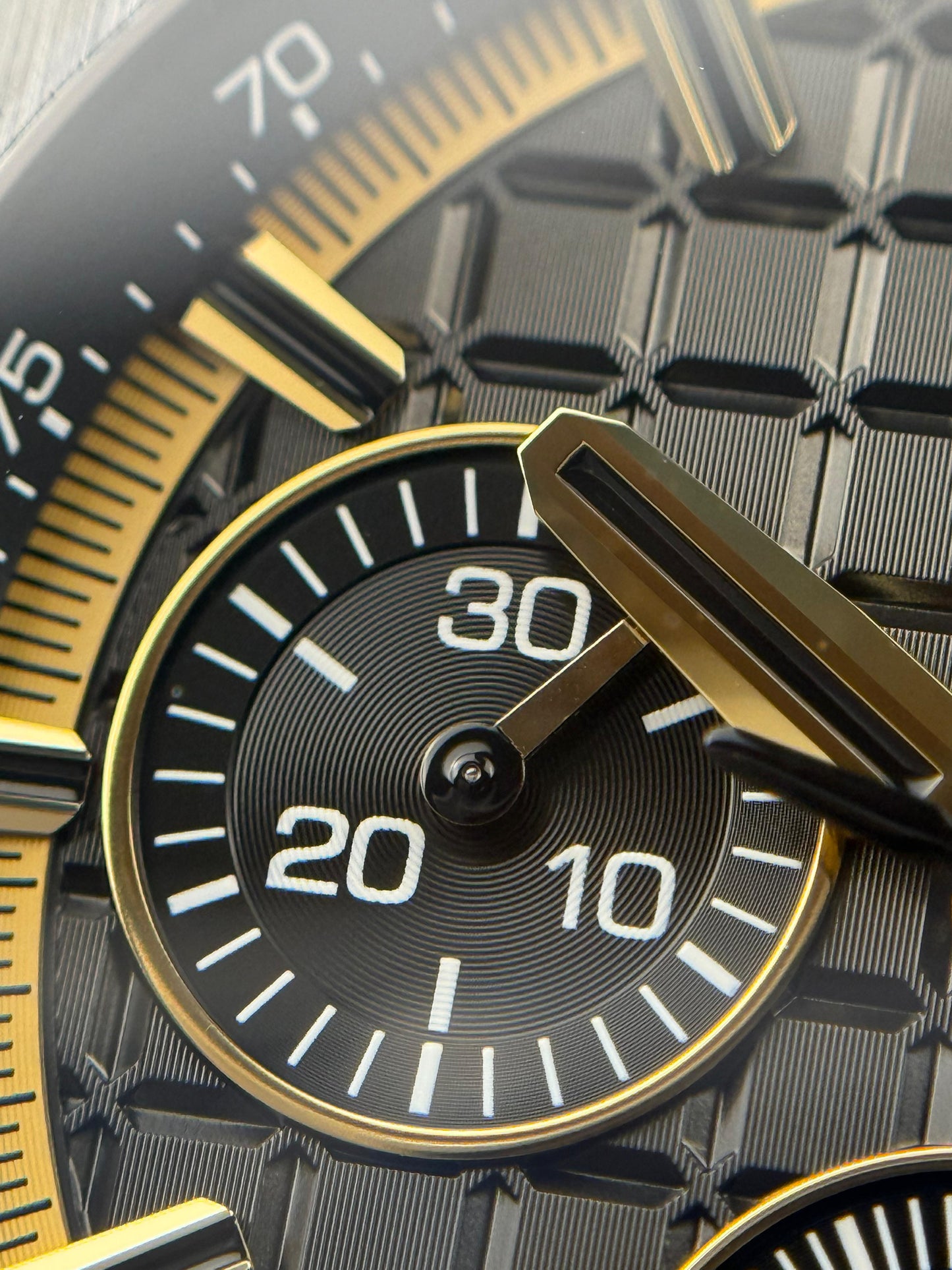 Audemars Piguet Royal Oak Offshore Chronograph - 43MM - REF : 26420CE.OO.A127CR.01