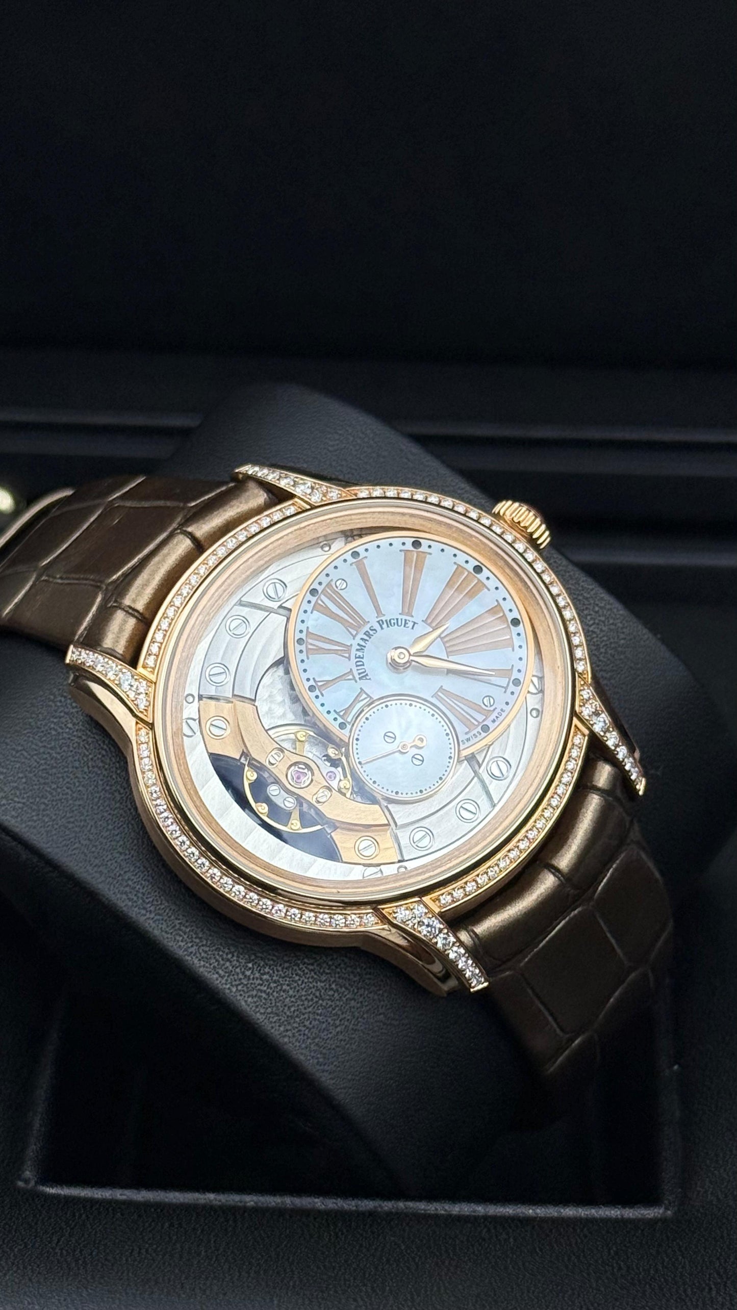 Audemars Piguet Ladies Millenary MOP – 39.5mm - REF :  77247OR.ZZ.A812CR.01
