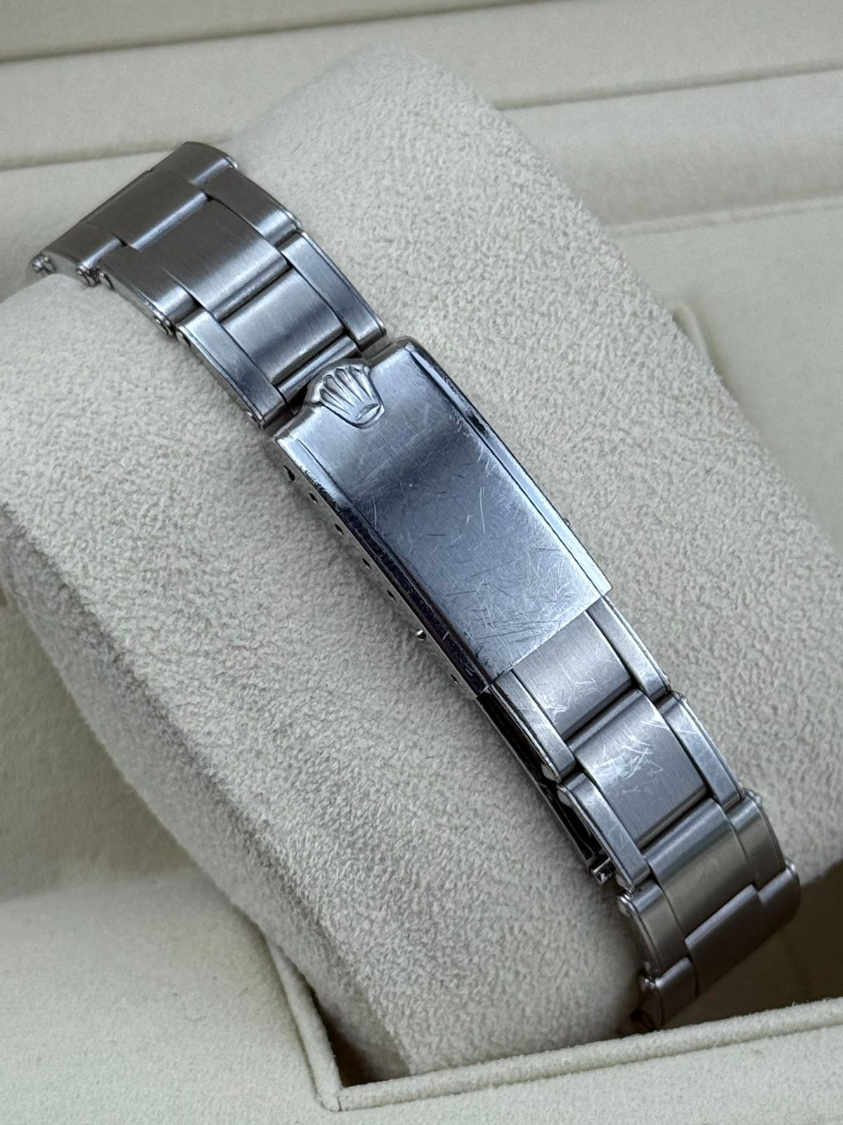Rolex Oysterdate 34MM Silver 6694 –