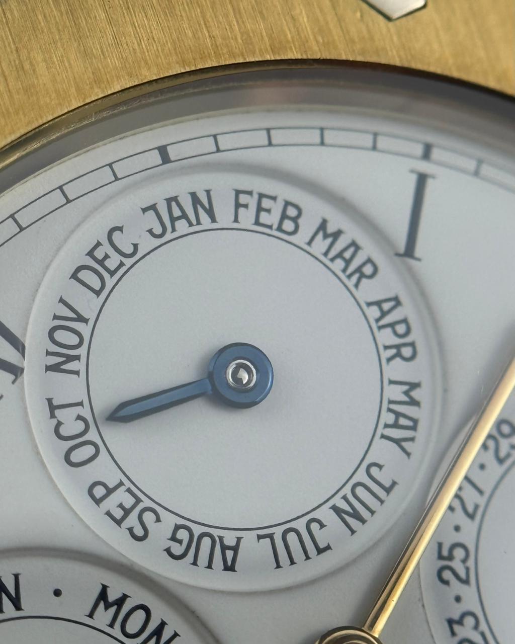 Audemars Piguet Royal Oak Perpetual Calendar - 39MM - REF : 25654BA