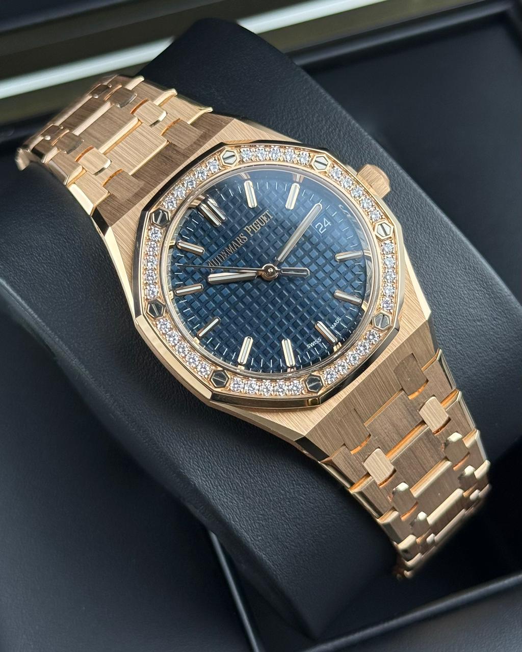 Audemars Piguet Royal Oak - 34MM - REF : 77451OR.ZZ.1361OR.04