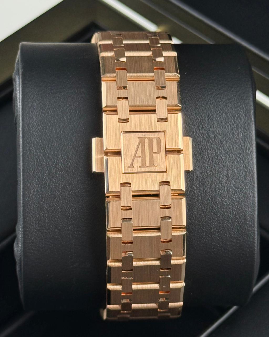 Audemars Piguet Royal Oak - 34MM - REF : 77451OR.ZZ.1361OR.04