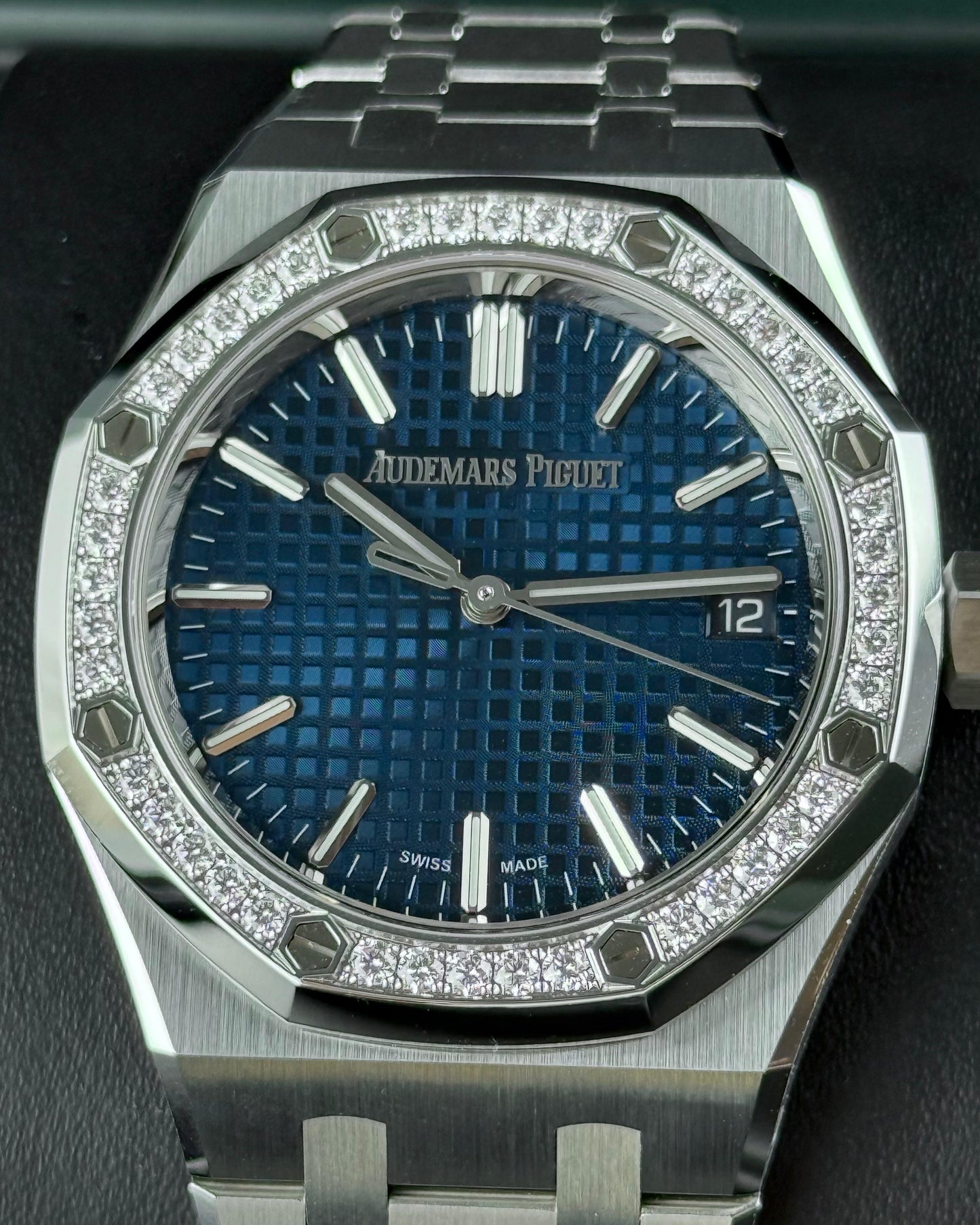 Audemars Piguet Royal Oak - 37MM - REF 15551ST.ZZ.1356ST.04